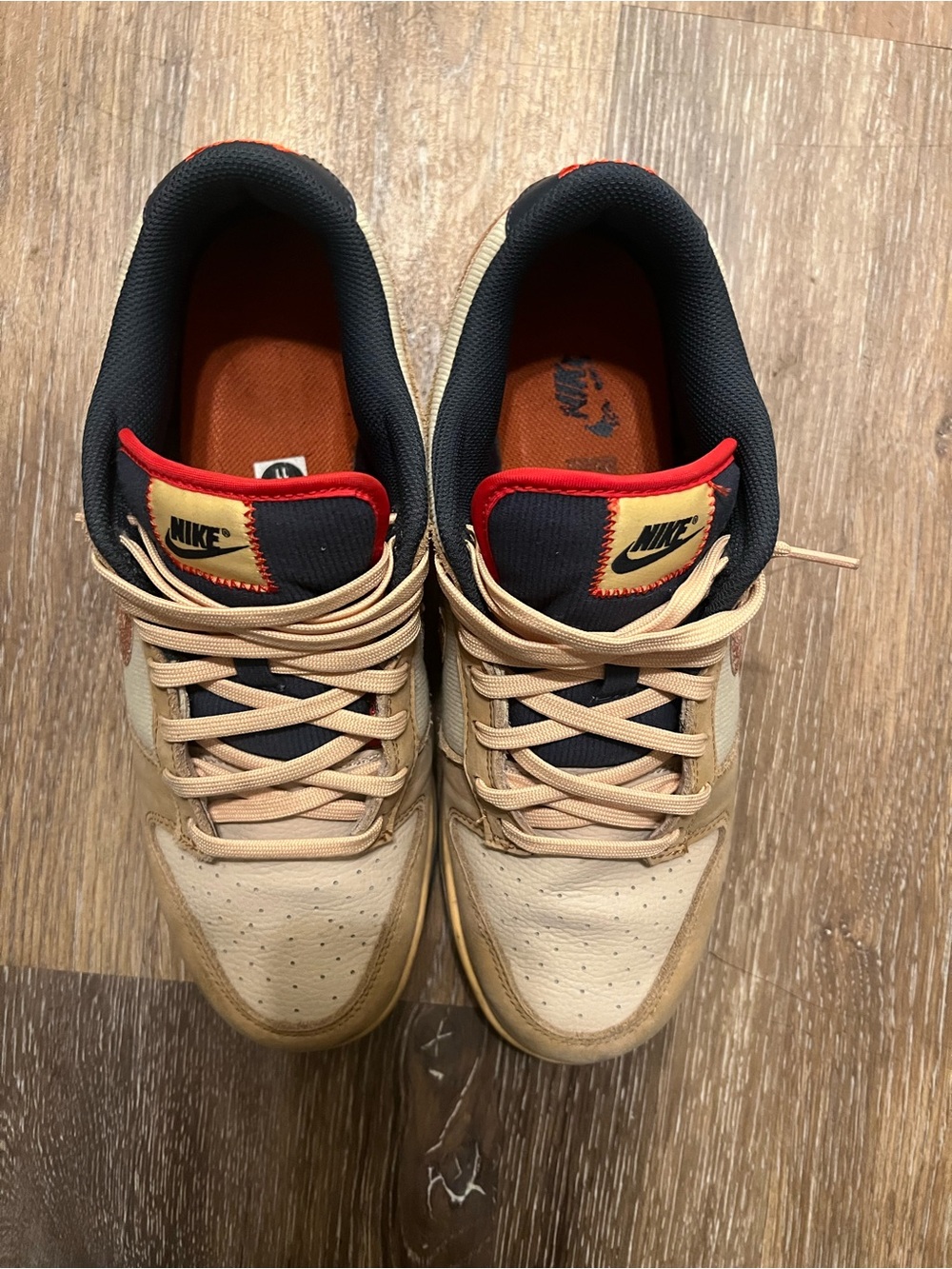 Nike Men’s Cream and Black Low-Top Sneakers with Red Accents